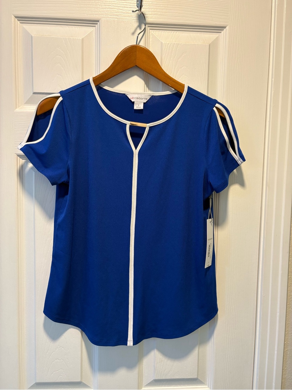 Liz Claiborne Blue Cold-Shoulder Top with White Trim